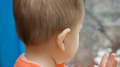 La moitié des bébés ont la tête déformée