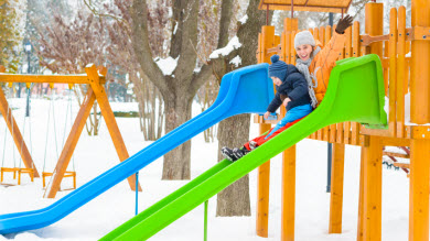 Enlever les bancs de parc inciterait les parents à bouger plus