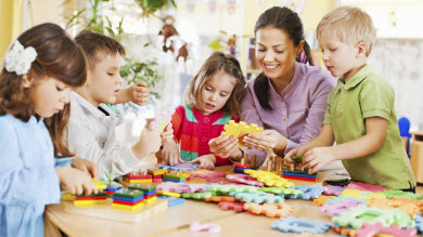 Mathématiques: plus faciles en groupe