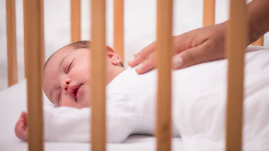 Sommeil de bébé: inutiles les moniteurs de signes vitaux