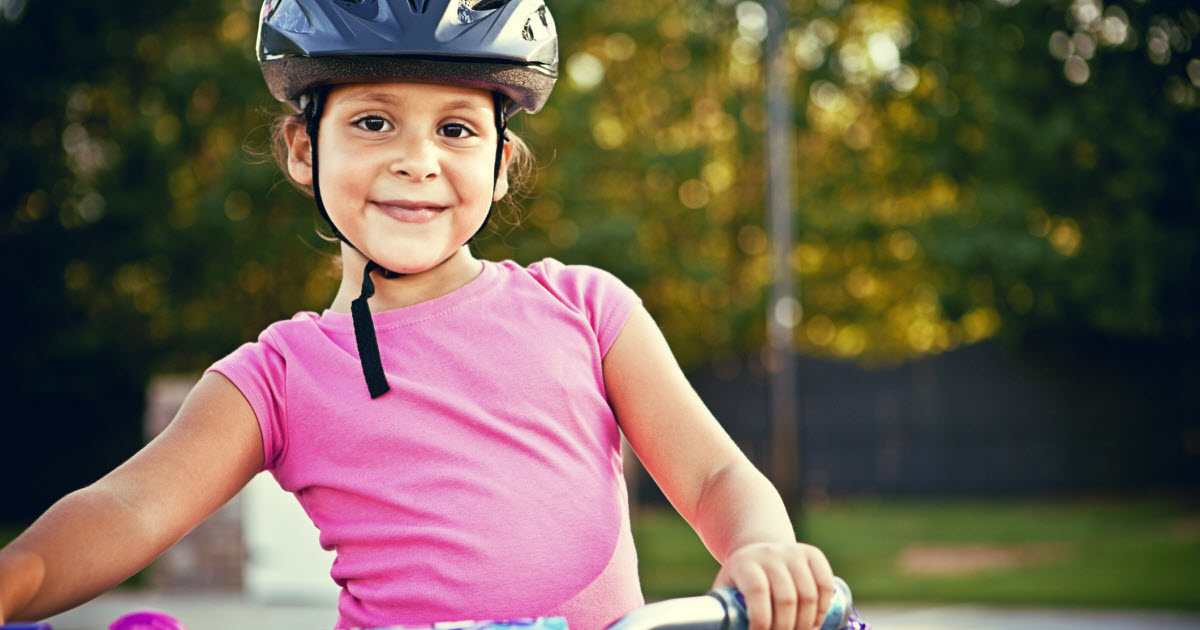 En manchettes: Casques de vélo – Politiques publiques et tout-petits – Contrôle de l’asthme – À écouter