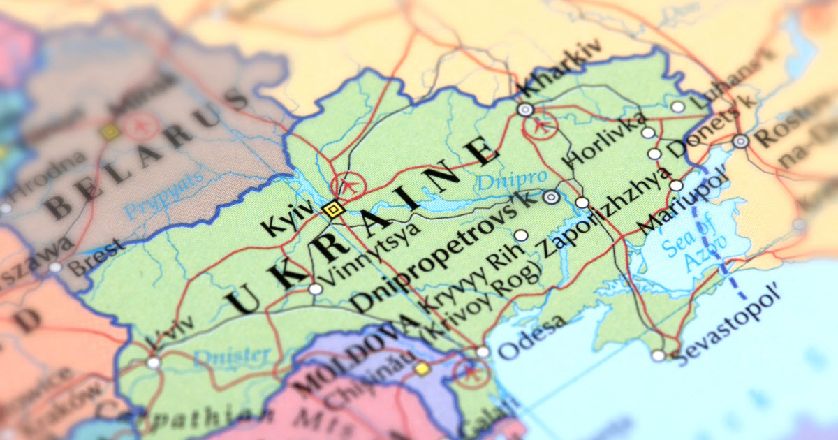 En manchettes: Guerre en Ukraine – Autonomie et devoirs – Allaitement – Optimisme des enfants