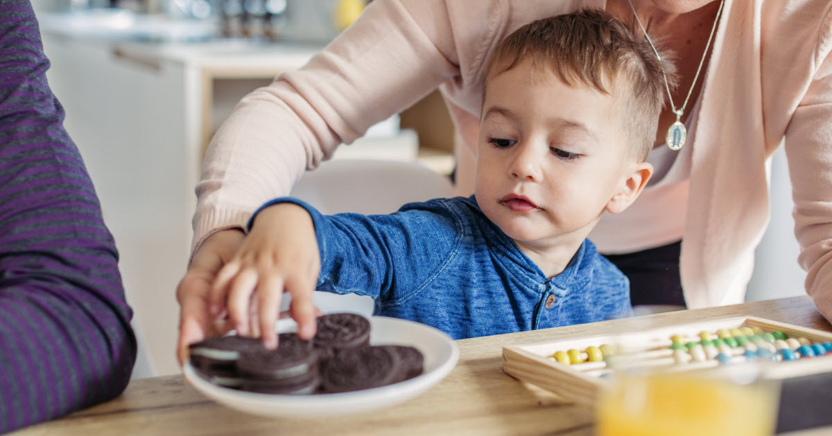 En manchettes: Aliments ultratransformés – Pères et travail – Tâches ménagères – Vapotage durant la grossesse