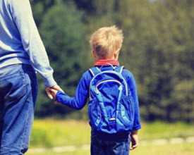 Mon enfant prend le chemin de l'école: devrais-je paniquer?
