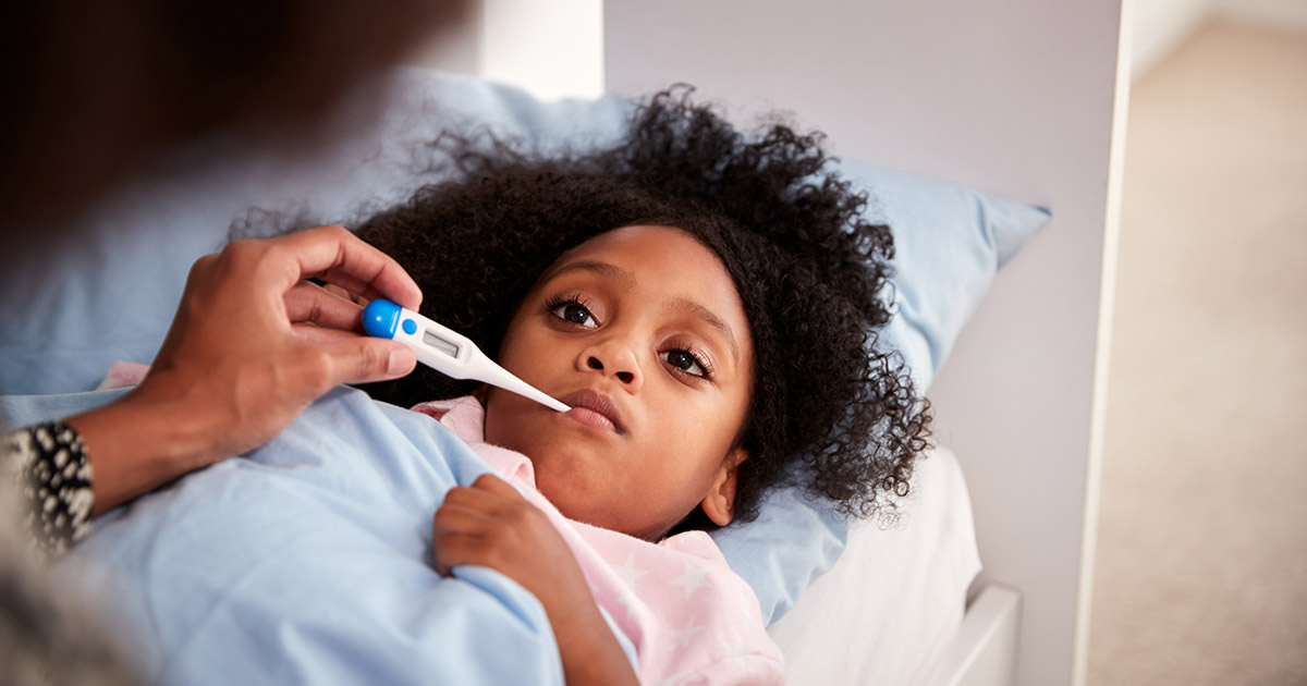 Grippe, gastro et COVID-19: quand aller à l'urgence avec son enfant?