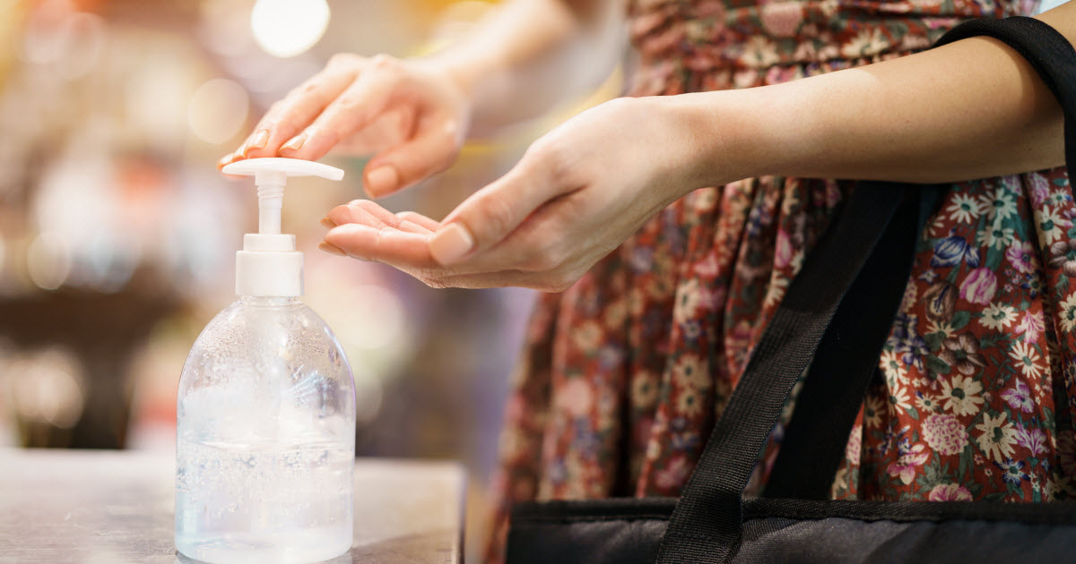 Grossesse et allaitement: sécuritaires les désinfectants pour les mains? 