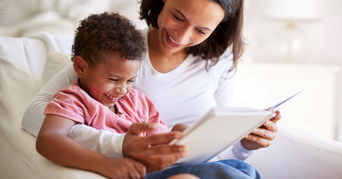 L’humour pour encourager votre enfant à parler, lire et écrire