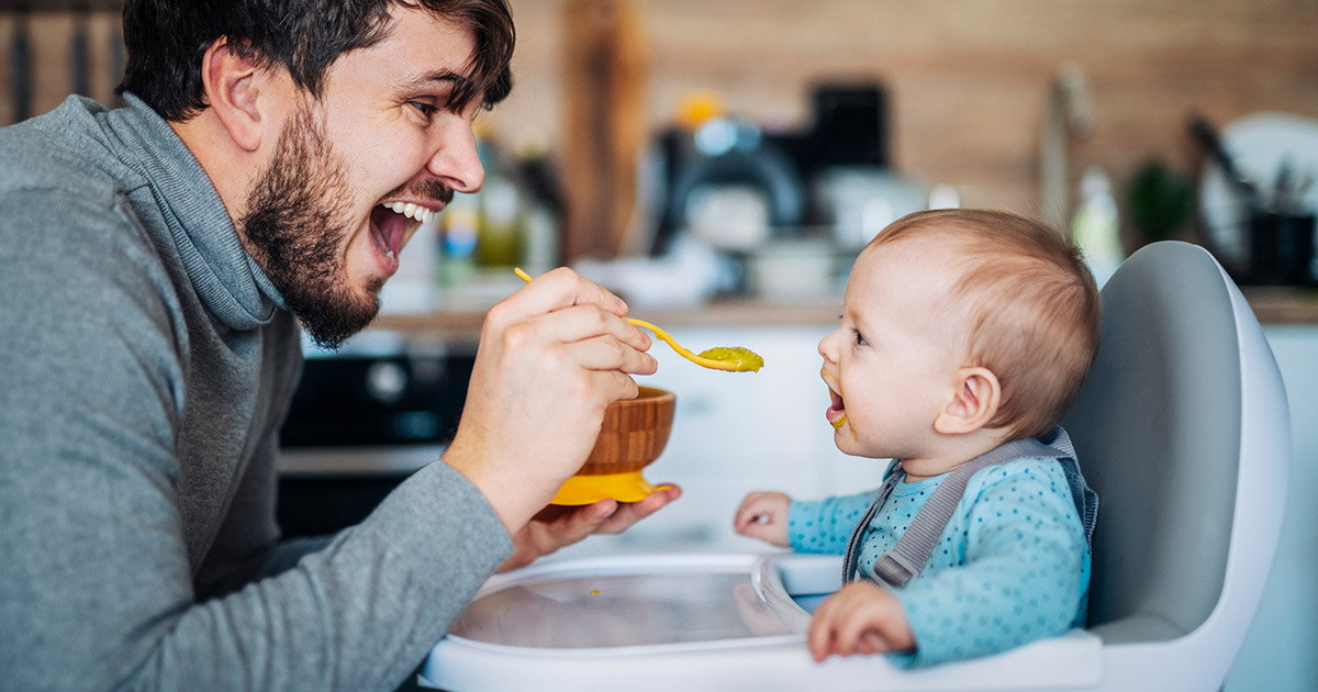 Introduction des aliments complémentaires: avant 6 mois?