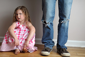 Pourquoi le comportement des enfants est différent chez les autres?