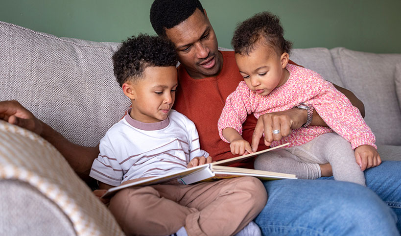 Bibliothérapie: aider son enfant grâce aux livres