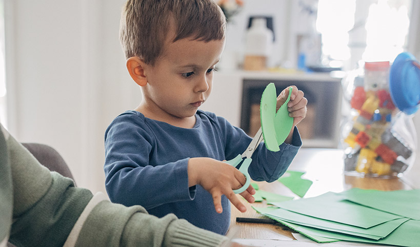 2 1/2 à 3 ans: motricité fine
