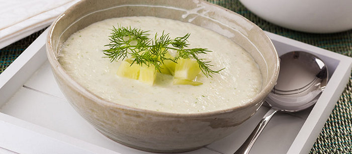 Soupe de concombre rafraîchissante