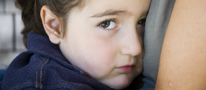 L'aider à parler aux adultes