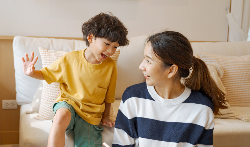 Aider son enfant à raconter sa journée
