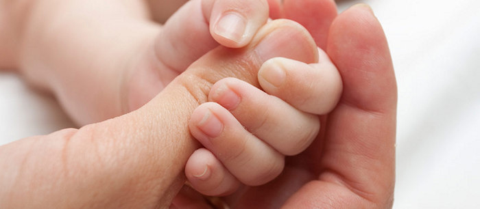 Nurturing the attachment bond with your baby