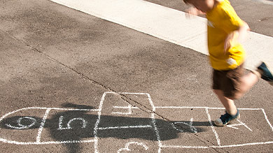 1 enfant sur 3 n'arriverait pas à se tenir sur un pied