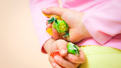 Les bonbons: la principale cause d’étouffement