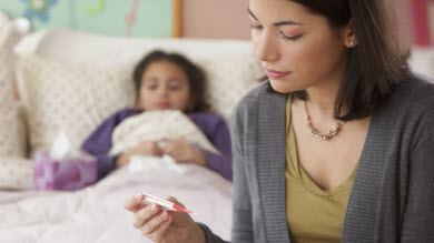 Enfant malade: le garder ou non à la maison?