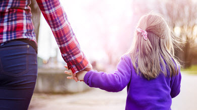 Parents en contexte de défavorisation: une réalité plus difficile