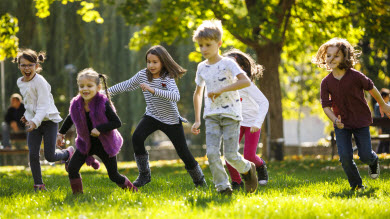 Pourquoi les enfants sont-ils infatigables?