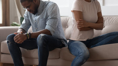En manchettes: Séparation des parents - Antibiotiques - Poux et lavande - À écouter