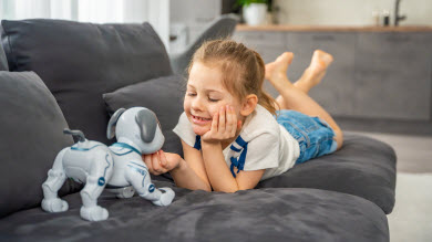 En manchettes: Jouets IA et émotions – Aliments et comportement – Lecture et empathie – Jaunisse – Ressources