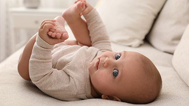 5 months old: Gross motor skill development