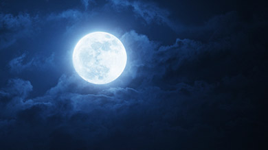 Les enfants et la pleine lune
