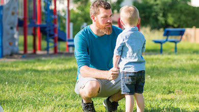 Pourquoi faut-il éviter de critiquer son enfant en public?