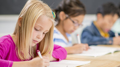 Rentrée scolaire: plus d'argent et de services pour aider les élèves