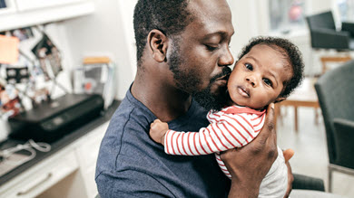 Zoom sur la réalité des pères immigrants au Québec